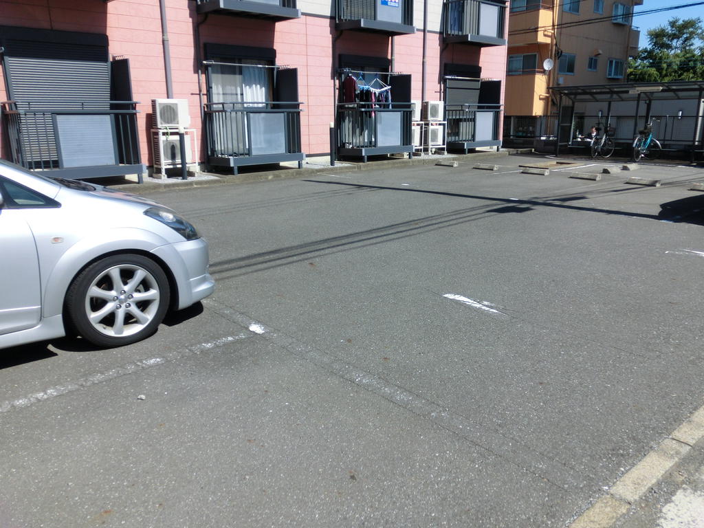 Parking lot