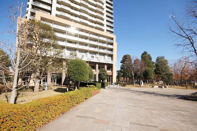 Local appearance photo. Local (12 May 2013) Shooting