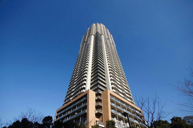 Local appearance photo. Local (12 May 2013) Shooting