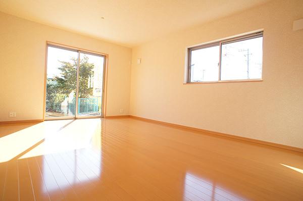 Living. 1 Building