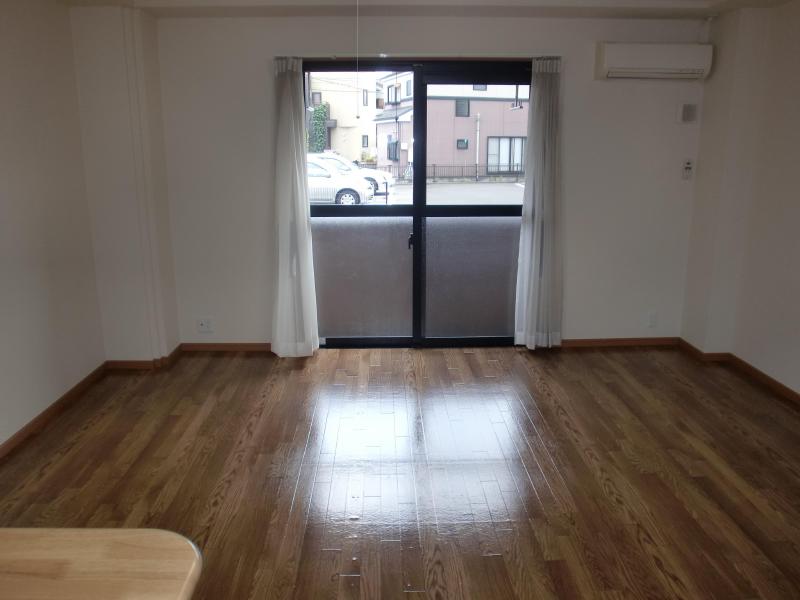 Living and room