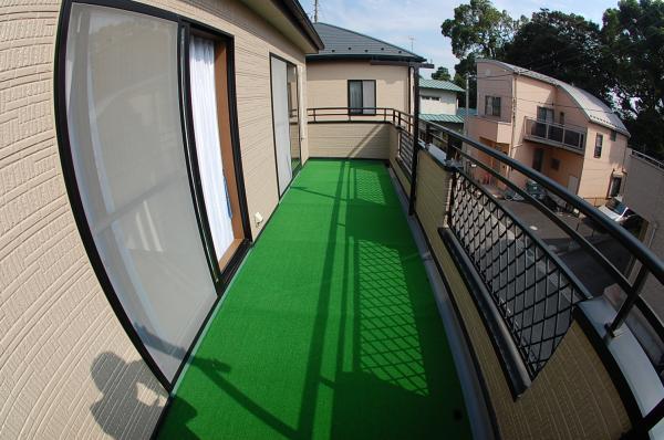 Balcony. Spacious balcony
