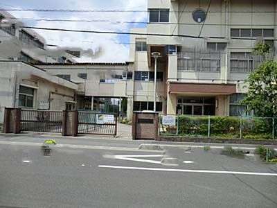 Primary school. 485m until Kawaguchi Municipal Iizuka Small (Elementary School)
