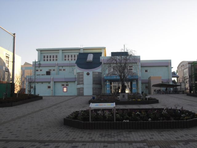 kindergarten ・ Nursery. Funato kindergarten (kindergarten ・ 490m to the nursery)