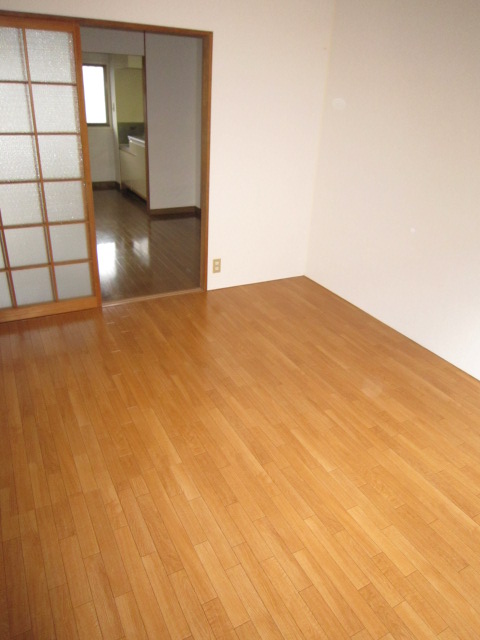 Living and room