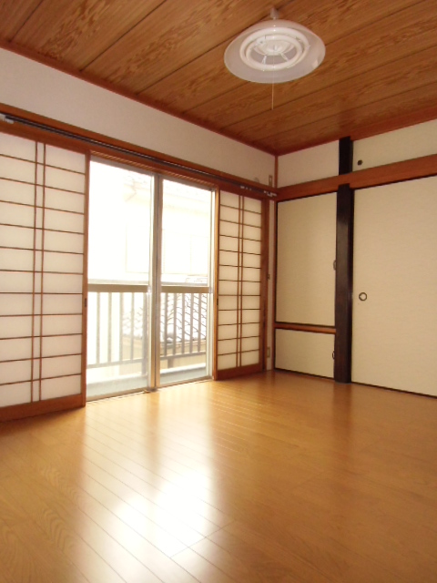 Living and room
