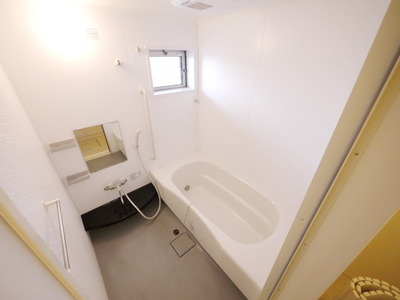 Bath. ※ The photograph is the same manufacturer Building Construction example