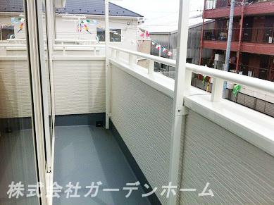 Model house photo