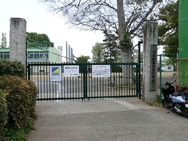 Primary school. Angyo until elementary school 730m