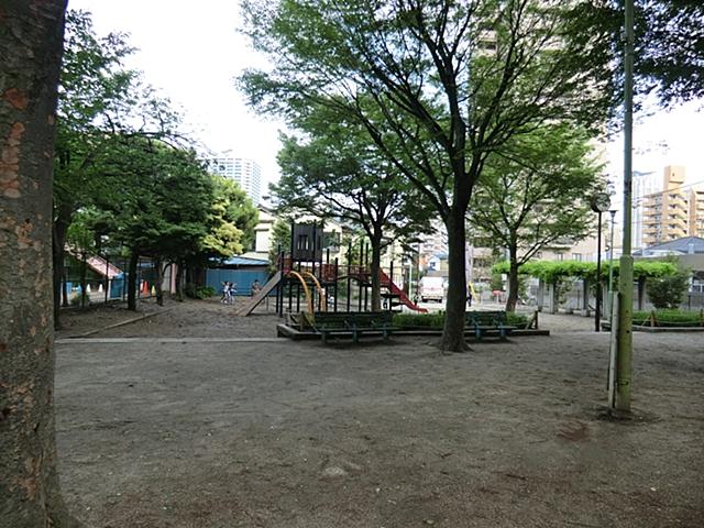 park. 150m until Honcho park