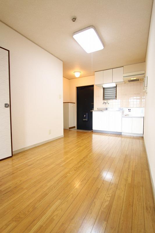 Living and room