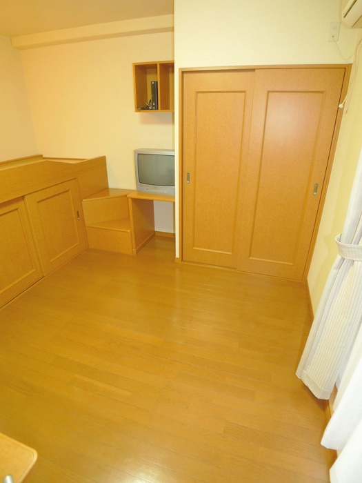 Living and room