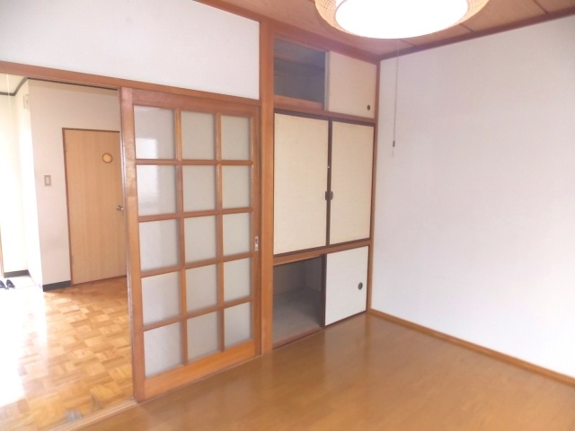 Living and room
