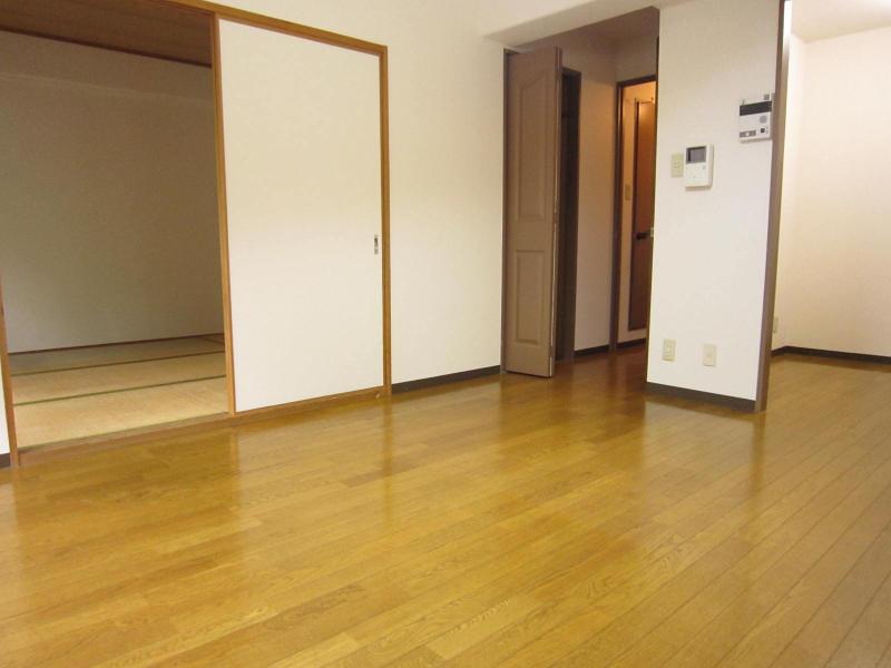 Living and room