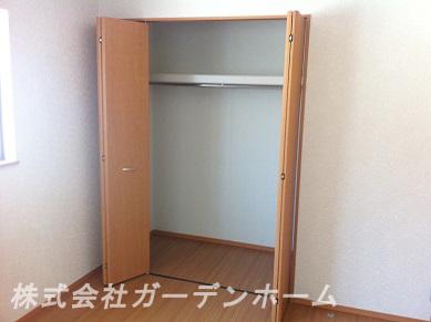 Model house photo