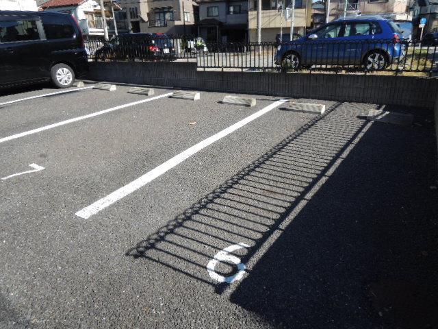 Parking lot