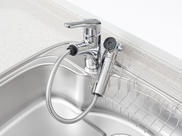 Kitchen.  [Single lever shower faucet] It has established a single-lever shower faucet with a built-in water purification cartridge.  ※ Cartridge replacement costs will be separately paid.