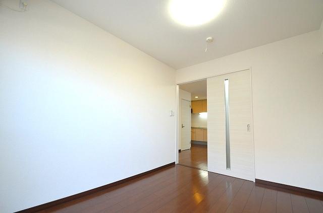 Non-living room. ~ The room other than the living ~