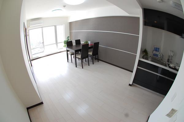 Living. LDK about 13 Pledge