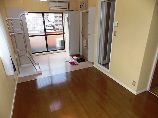 Living and room