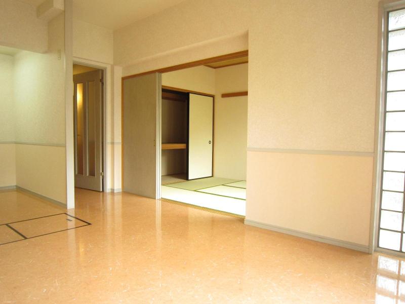 Living and room