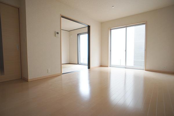 Living. Building 2