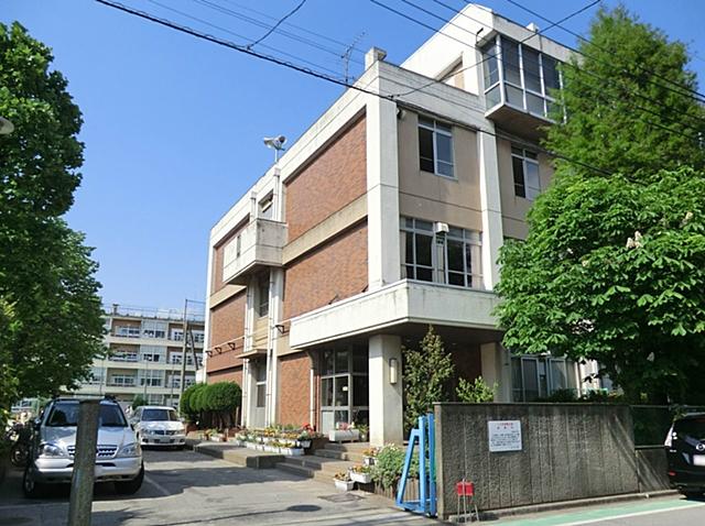 Primary school. Shibaminami until elementary school 560m