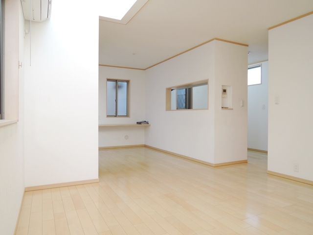 Living and room. Easy-to-use floor plans have dining and living room is divided.