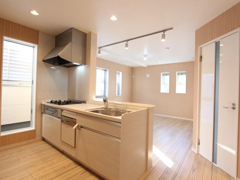 Kitchen. Kitchen 3