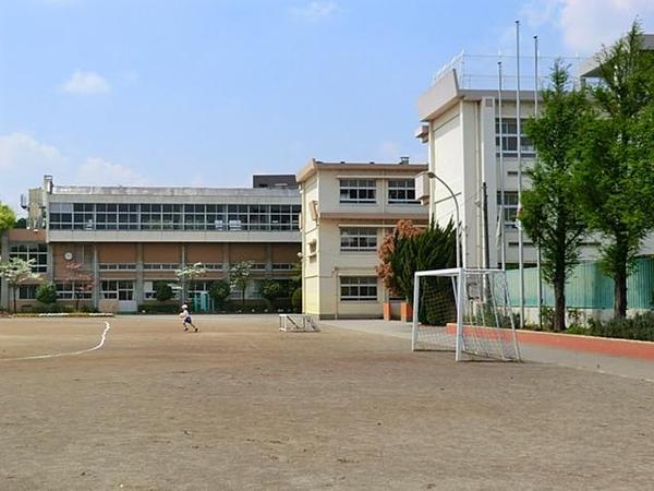 Primary school. Shibanishi until elementary school 160m