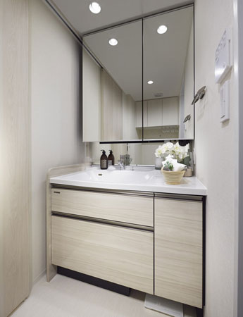 Bathing-wash room.  [Dresser that can be used side-by-side] Quick guide to the top hotels, wash bowl on the side, It was to ensure the spacious counter than typical bathroom vanity. You can at the same time a separate dressing alongside two families, such as cleansing and makeup.