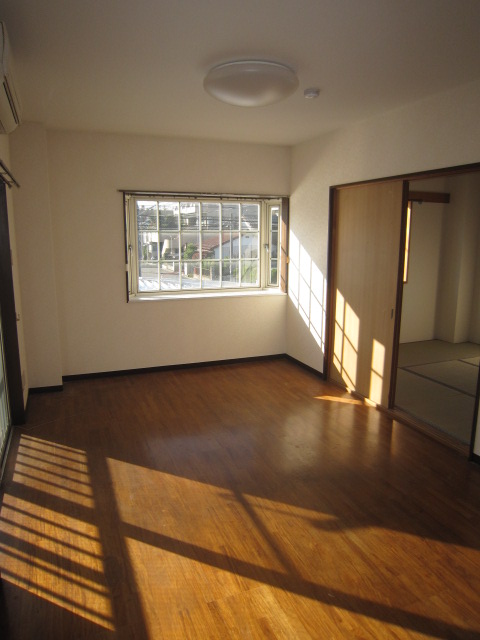 Living and room
