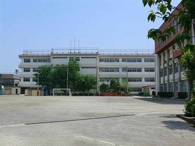 Primary school. 440m until Kawaguchi Municipal Kamiaoki Minami Elementary School