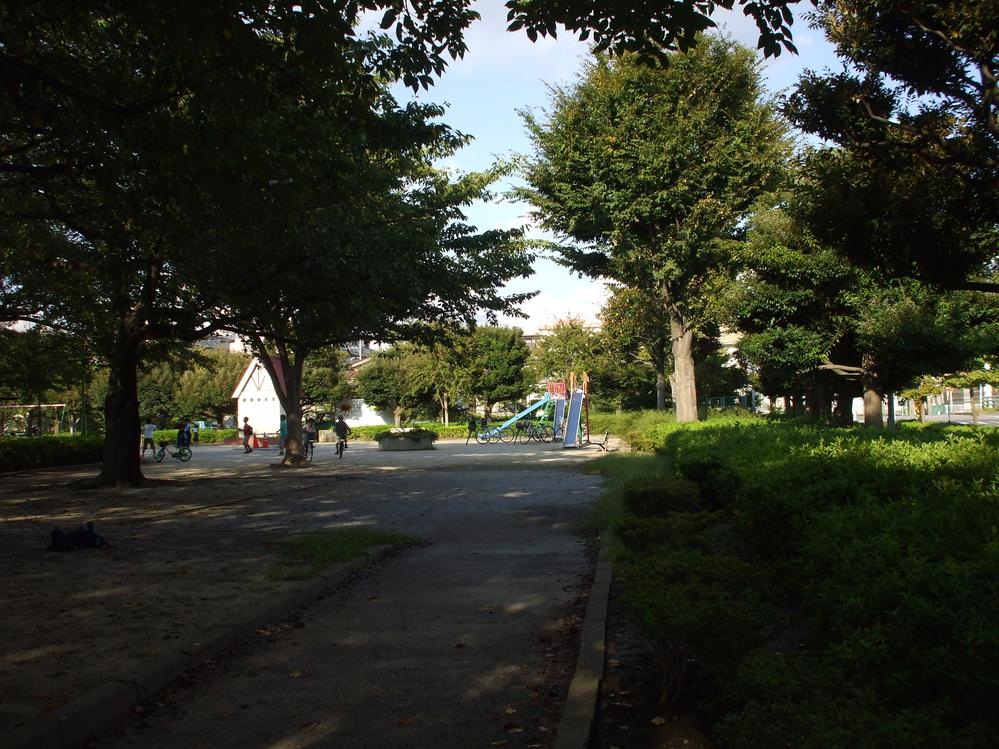 Other. Totsuka Enokido park