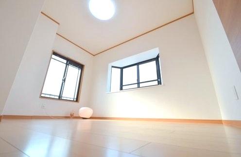 Non-living room. ~ New Renovation  Example of construction ~