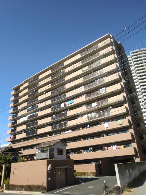 Local appearance photo. Local (12 May 2013) Shooting