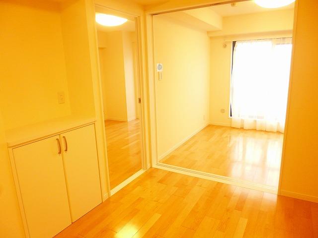 Living. DK about 5.5 Pledge