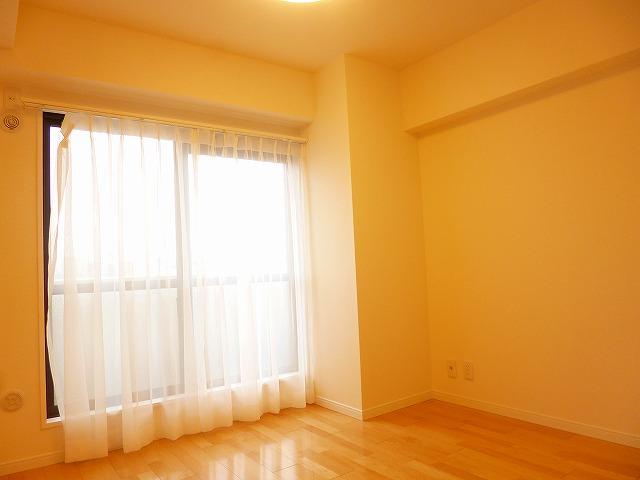 Non-living room. Western-style about 4.5 Pledge