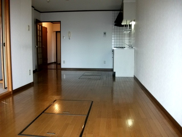 Living and room