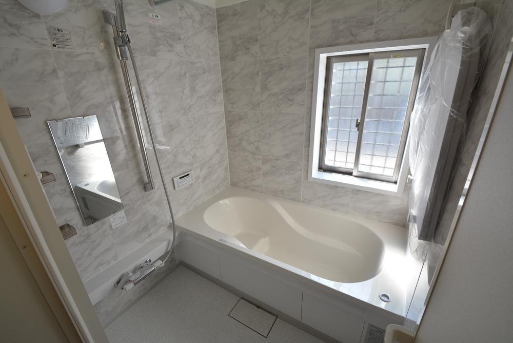 Bathroom. Bathroom Dryer, System bus with a mist sauna over. Heals tired of the day.