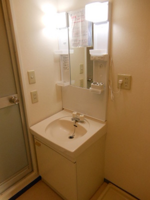 Washroom. Washroom