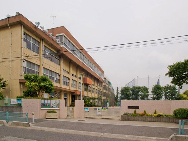 Primary school. Asahi East Elementary School