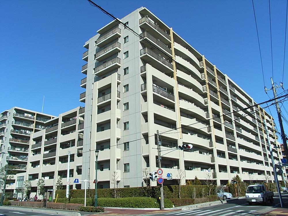 Local appearance photo. Local (11 May 2013) Shooting