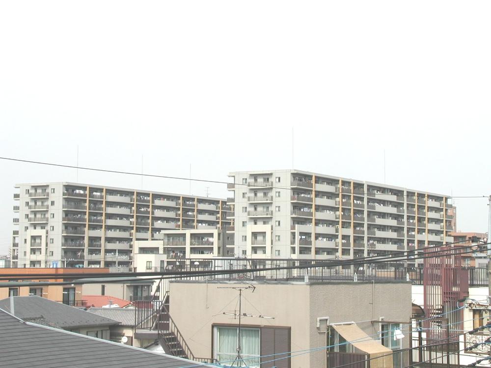 Local appearance photo. Local (11 May 2013) Shooting