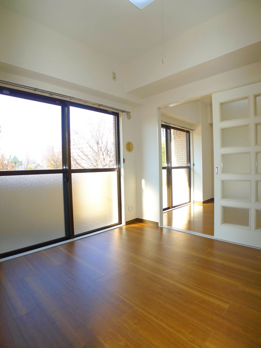 Living and room