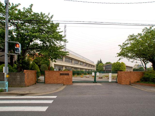 Primary school. 1134m until Kawaguchi Tateri Elementary School