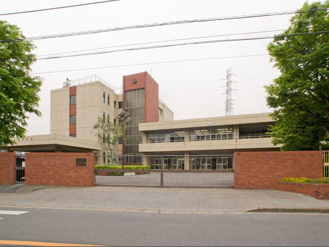 Junior high school. 1253m until Kawaguchi Tateri junior high school