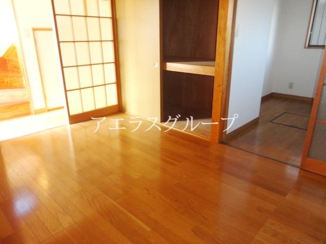 Living and room