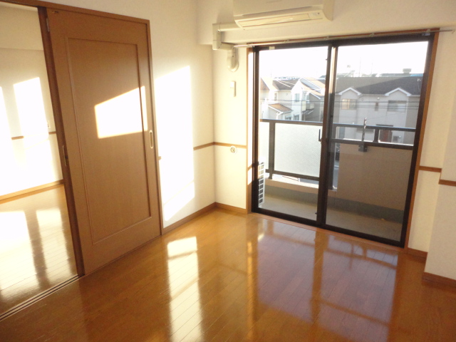 Other room space