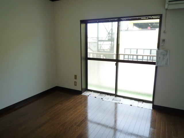 Other room space